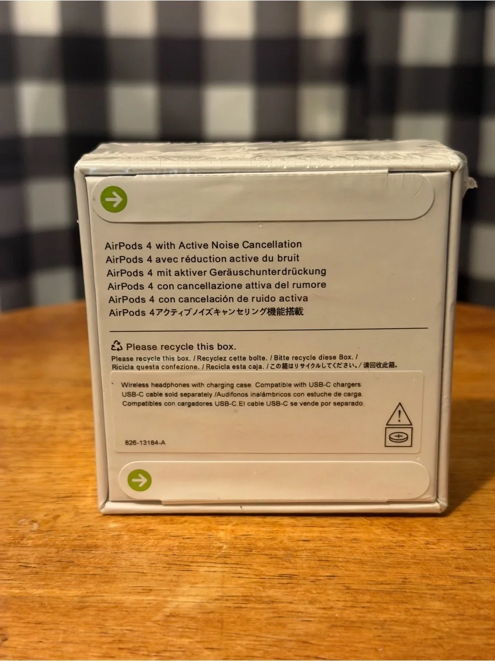 Apple White Wireless Earbuds with Charging Case